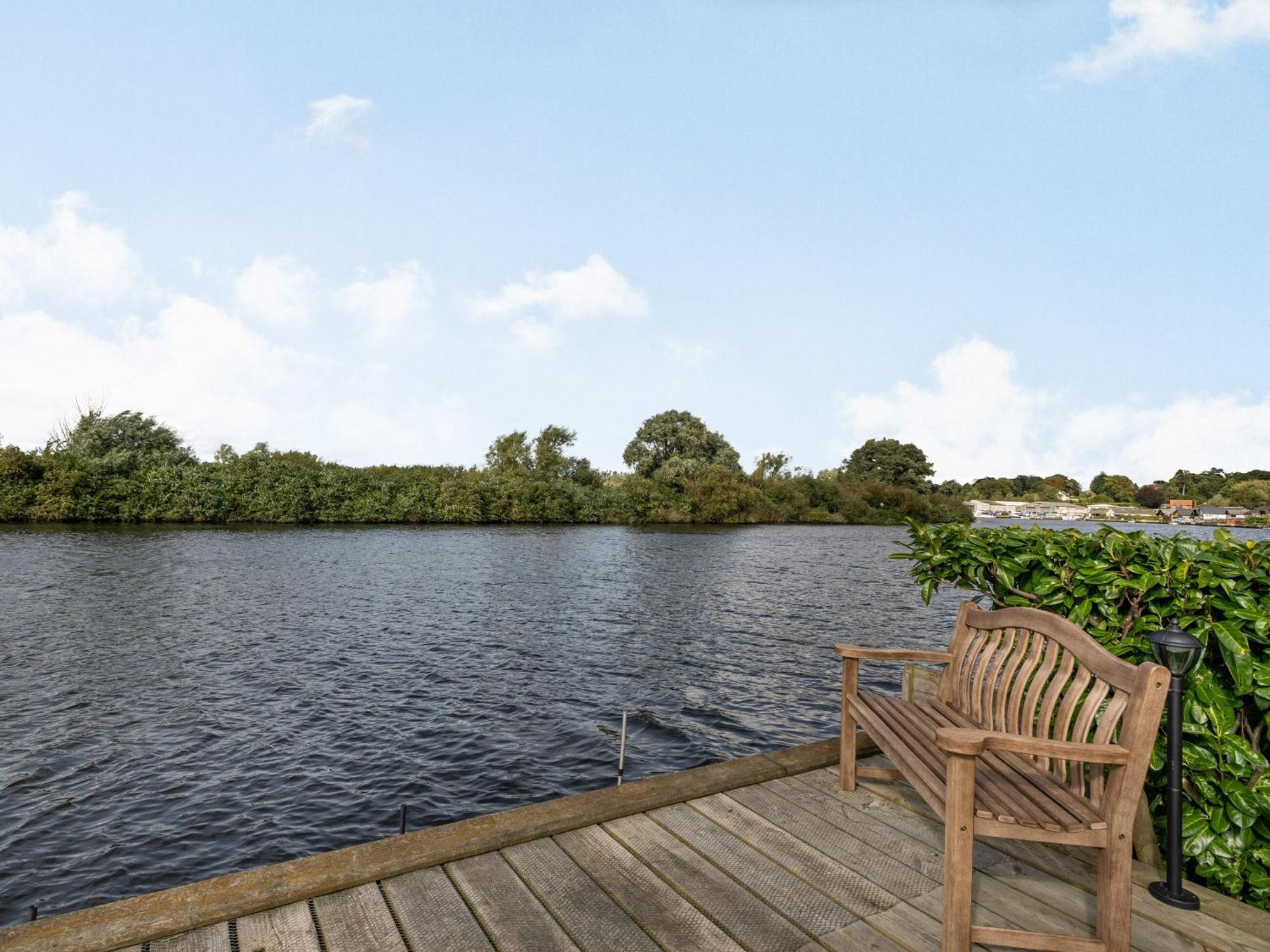 Sunset Lodge Brundall ภายนอก รูปภาพ